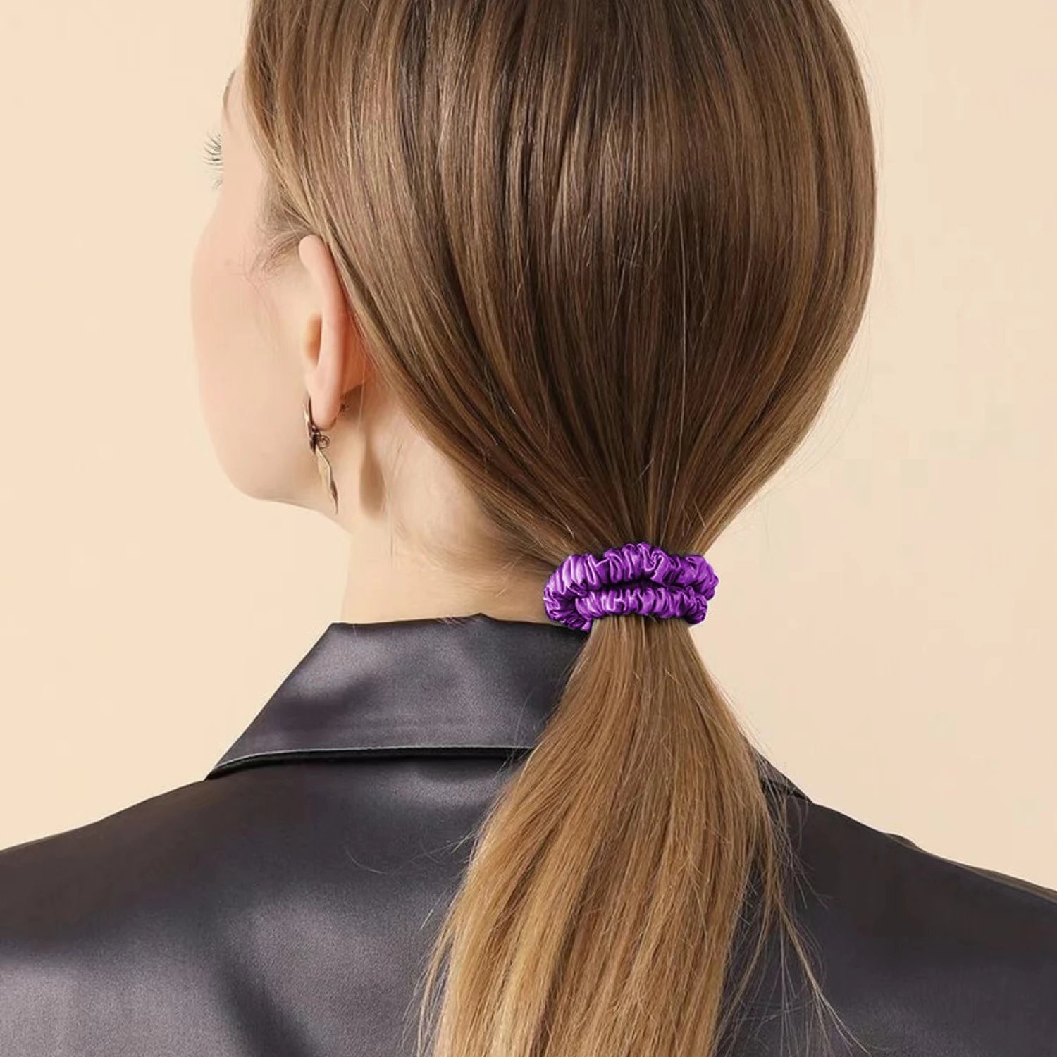 Natural Silk Hair Scrunchies, 2 Pack - Image 6